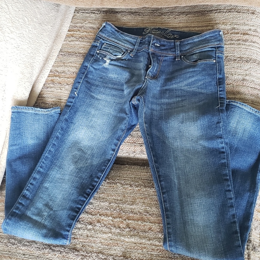Delia*s 00P Taylor jeans